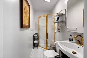 45 Magoun St, Cambridge, MA 02140 - Photo 19