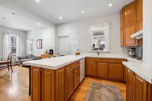 866 E 5th St, Boston, MA 02127 - Photo 13