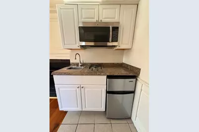 25 State St #1, Marblehead, MA 01945 - Photo 3