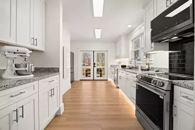 61 Oak Street, Brockton, MA 02301 - Photo 5