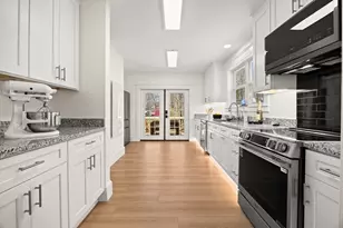 61 Oak St, Brockton, MA 02301 - Photo 5