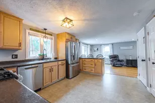 18 Cherrywood Cir, Plymouth, MA 02360 - Photo 3