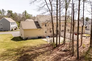 391 Franklin St, Hanson, MA 02341 - Photo 7