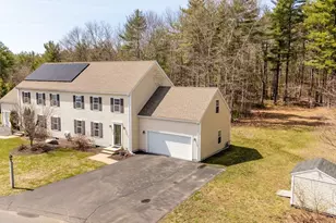 391 Franklin St, Hanson, MA 02341 - Photo 3