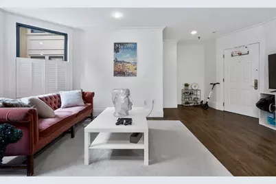 390 Commonwealth Ave #205, Boston, MA 02215 - Photo 3