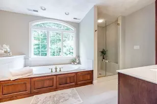 33 Nutmeg Ln, North Andover, MA 01845 - Photo 11