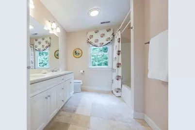 33 Nutmeg Ln, North Andover, MA 01845 - Photo 9