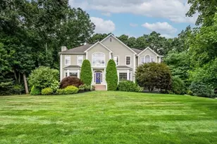 33 Nutmeg Ln, North Andover, MA 01845 - Photo 1