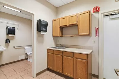 422 Main Street, Easthampton, MA 01027 - Photo 23