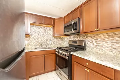 10 Skyline Dr #7, Braintree, MA 02184 - Photo 3