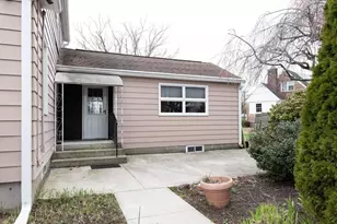 422 Cooper St, Agawam, MA 01001 - Photo 5