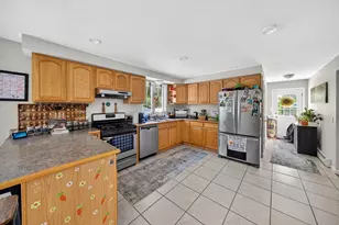 175 Old Fall River Rd, Swansea, MA 02777 - Photo 17