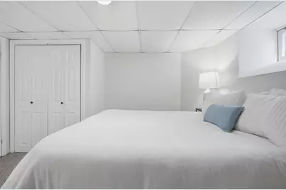 128 Rowe St, Melrose, MA 02176 - Photo 31