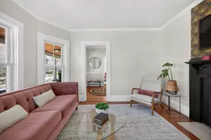 128 Rowe St, Melrose, MA 02176 - Photo 7