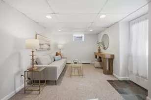 128 Rowe St, Melrose, MA 02176 - Photo 27