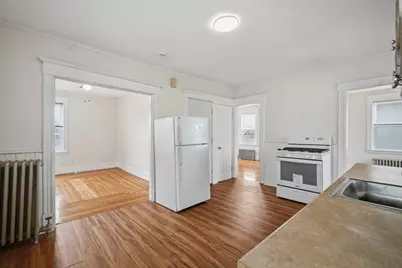 39 Baldwin St, West Springfield, MA 01089 - Photo 9