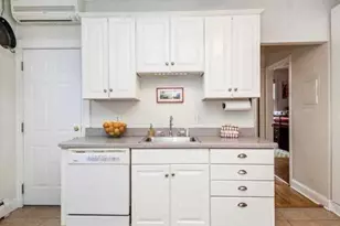 34 Austin St, Boston, MA 02129 - Photo 11