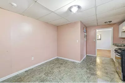 10 Adams St, Lynn, MA 01902 - Photo 17