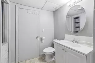 10 Adams St, Lynn, MA 01902 - Photo 25