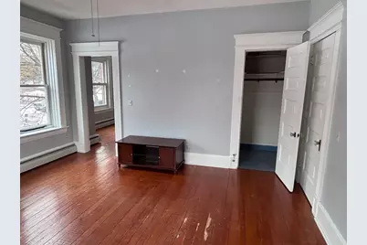 495 Appleton St #2L, Holyoke, MA 01040 - Photo 3