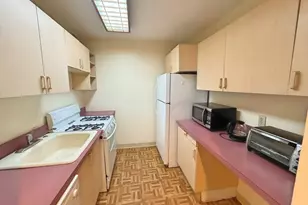 33 Pond Ave, Brookline, MA 02445 - Photo 5