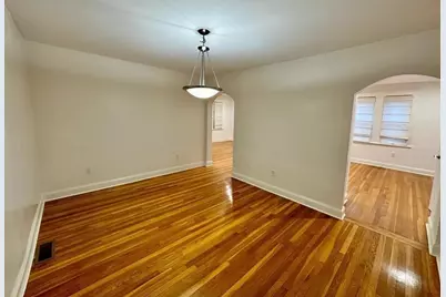 182-184 Cabot St #182, Newton, MA 02458 - Photo 5