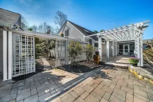 39 Kings Grant Rd, Weston, MA 02493 - Photo 3