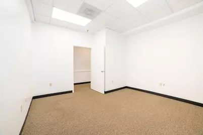 400 Grove Street #6, Worcester, MA 01605 - Photo 11
