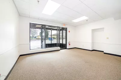400 Grove Street #6, Worcester, MA 01605 - Photo 3