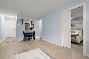 400 Savin Hill Ave, Boston, MA 02125 - Photo 13