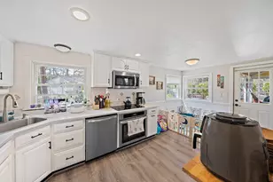 95 Oriole Rd, Stoughton, MA 02072 - Photo 5