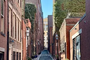 17 Bowdoin St, Boston, MA 02114 - Photo 15