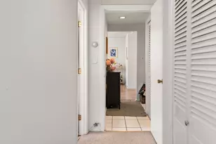 17 Bowdoin St, Boston, MA 02114 - Photo 15