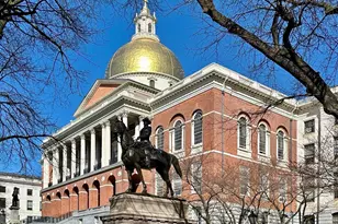 17 Bowdoin St, Boston, MA 02114 - Photo 19