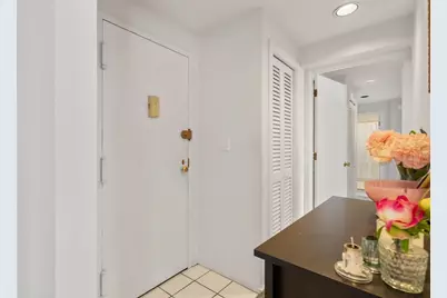 17 Bowdoin St #5BC, Boston, MA 02114 - Photo 15