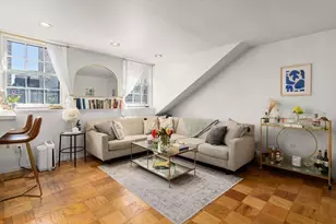 17 Bowdoin St, Boston, MA 02114 - Photo 5