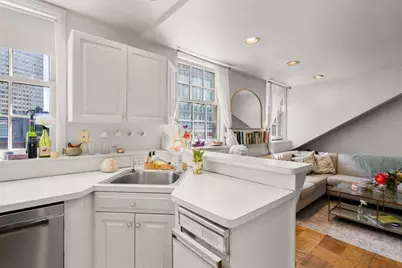 17 Bowdoin St #5BC, Boston, MA 02114 - Photo 3