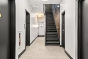 17 Bowdoin St, Boston, MA 02114 - Photo 17