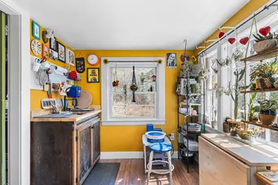 21 Cottage St, Medway, MA 02053 - Photo 25