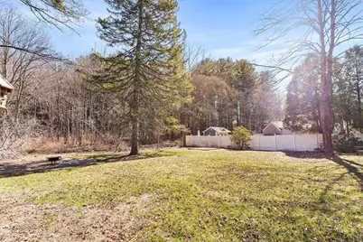 21 Cottage St, Medway, MA 02053 - Photo 31