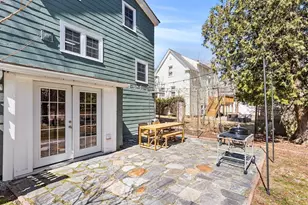 21 Cottage St, Medway, MA 02053 - Photo 27