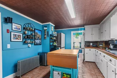 21 Cottage St, Medway, MA 02053 - Photo 11