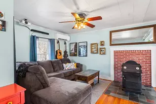 21 Cottage St, Medway, MA 02053 - Photo 7