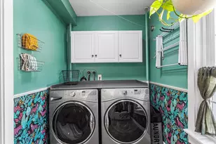 21 Cottage St, Medway, MA 02053 - Photo 23