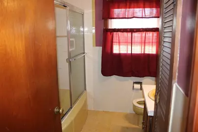 16 N. Hood St, Springfield, MA 01109 - Photo 7