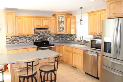 2026 Parker St, Springfield, MA 01128 - Photo 5