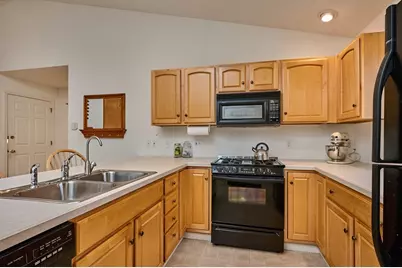 399 Bridge Road #G, Northampton, MA 01062 - Photo 5