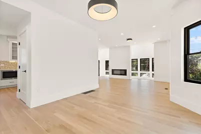 94 Lexington St, Watertown, MA 02472 - Photo 13