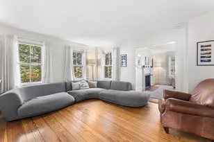 29 Cottage St, Wellesley, MA 02482 - Photo 5