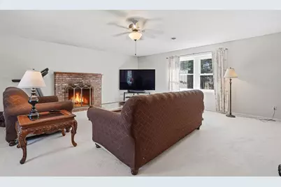 1 South St, Upton, MA 01568 - Photo 19